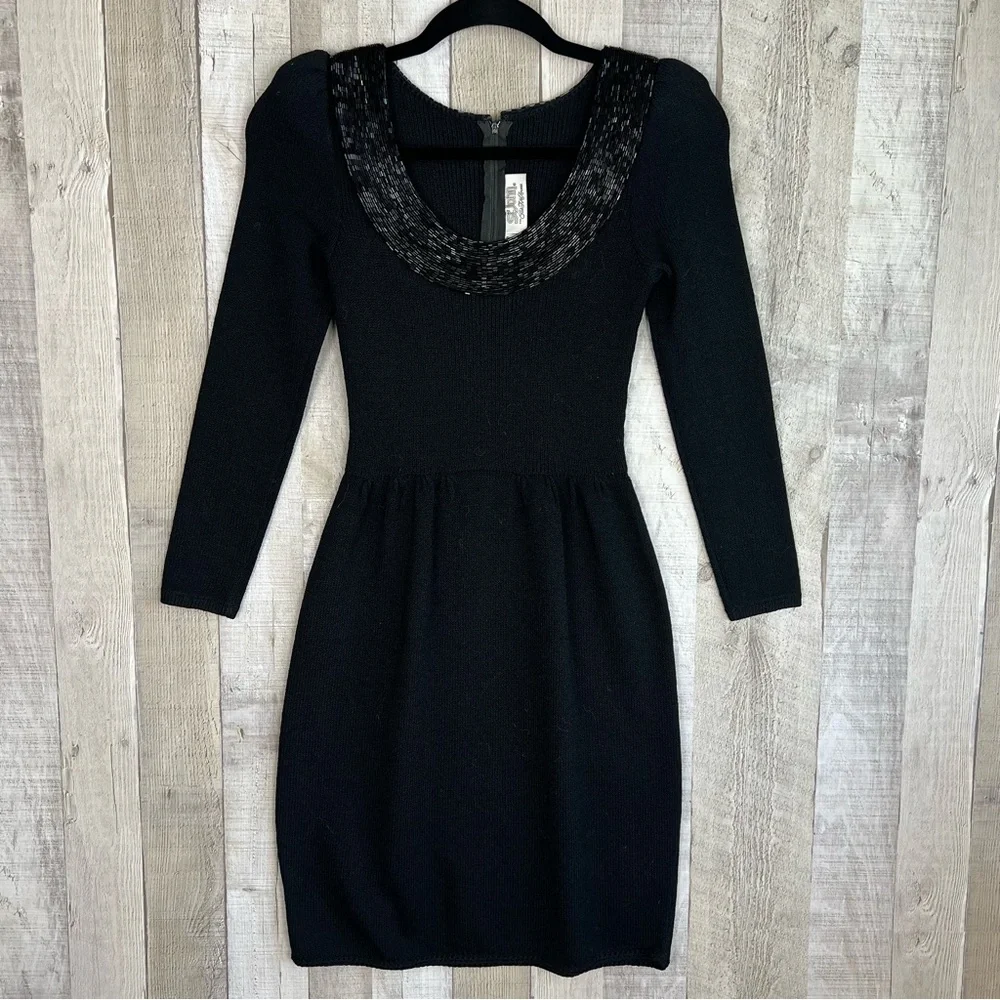 Vintage ST JOHN Lillie Rubin Black
Santana Puff Sleeve Beaded Trim Evening
Dress - Picture 2 of 9